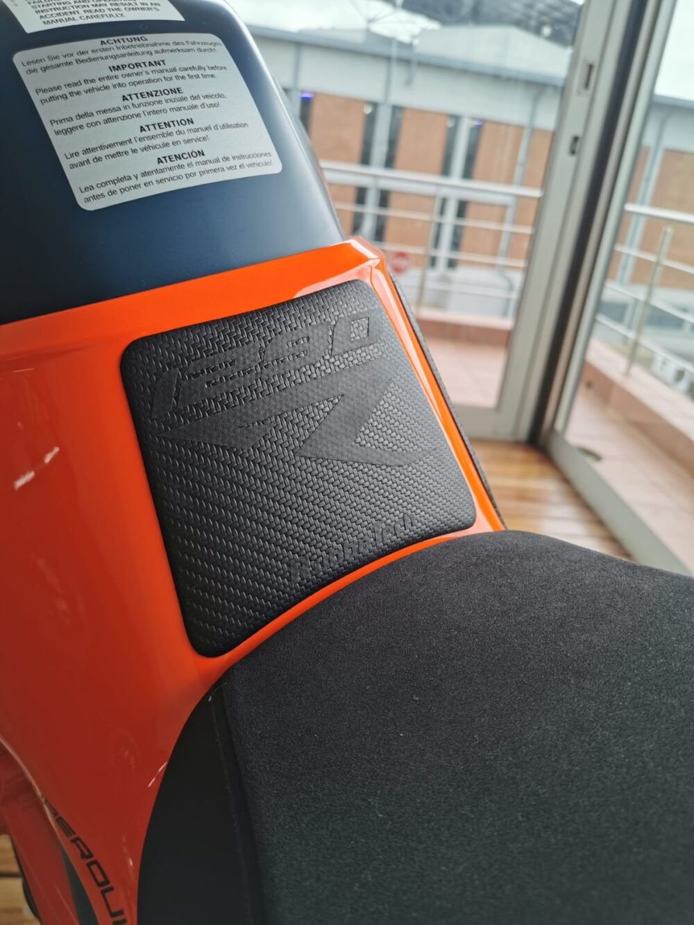 KTM SUPER DUKE 1290 TANK PAD | Tank Protection | Rubbatech