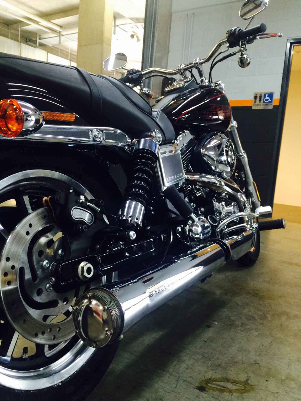 2016 BMW r1200r vs 2016 Harley Davidson Low Rider (FXDL) RoadCarver 