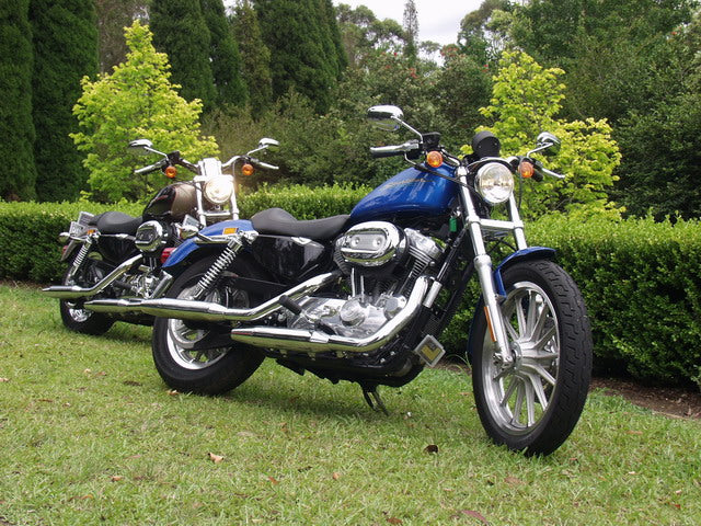 Harley Davidson Sportster 1200 Review, Harley Sportster 883 RoadCarver 
